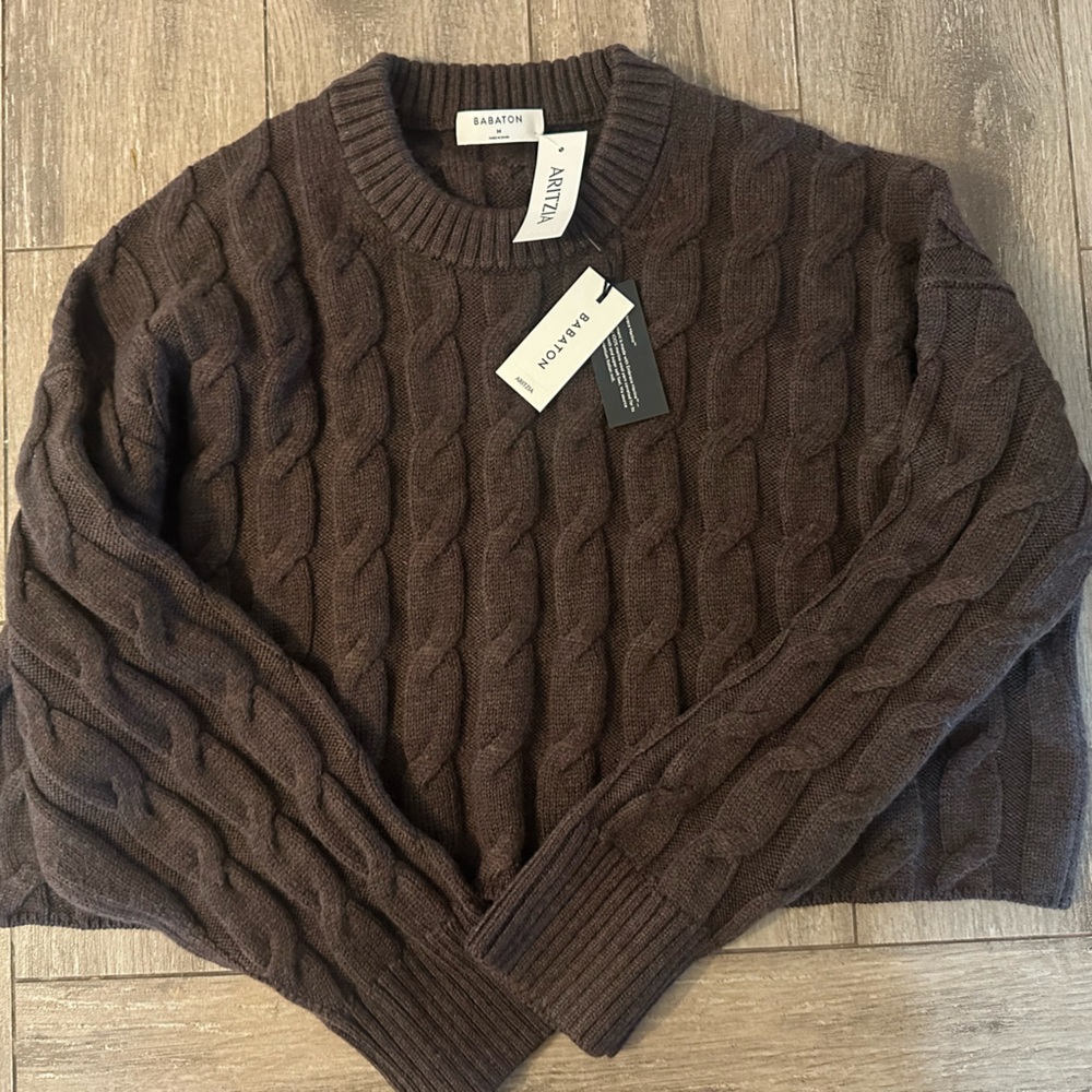 Aritzia Sunday Best sweater